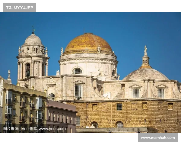 加的斯:探索西班牙最古老城市的历史文化与现代魅力 加的斯:探索西班牙最古老城市的历史文化与现代魅力